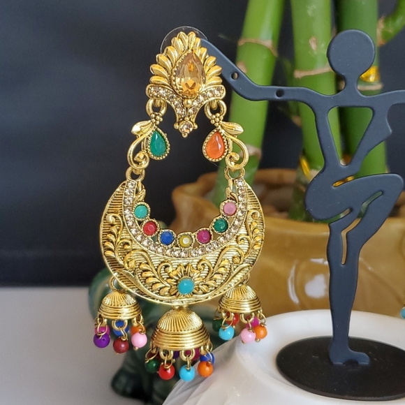 Fancy Earring - Picture 2 of 3